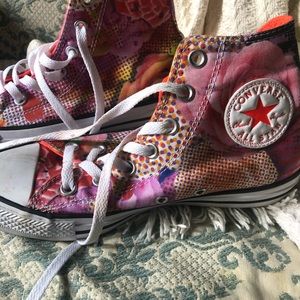 Women’s Converse Sneakers